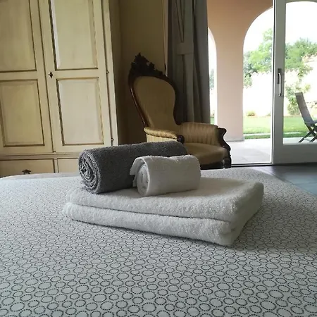 Antilia Bed & Breakfast 3*