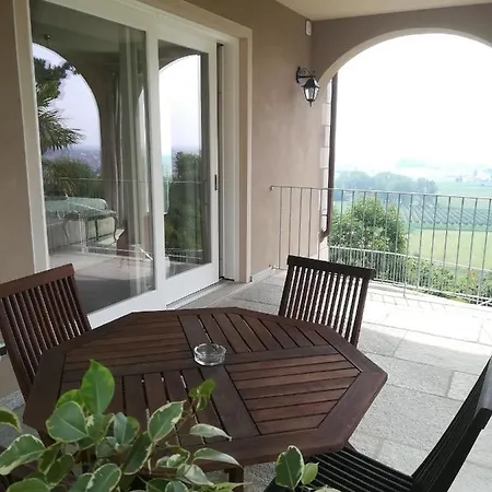 Alojamento de Acomodação e Pequeno-almoço Antilia Busca